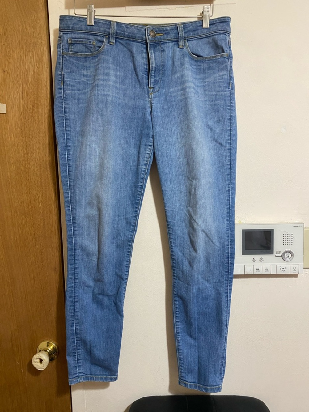LOFT Women's Light Blue Skinny Jeans